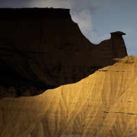 Paysage des Bardenas: pyramide