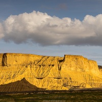 Panorama des Bardenas entre ombre et soleil