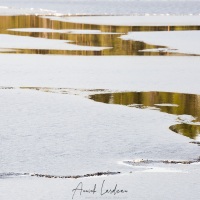 Lac en cours de dégel