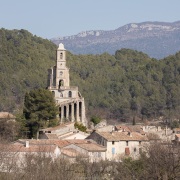 Eglise perchée de Pierrelongue, Drôme