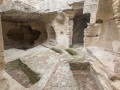 Abbaye troglodyte de Roman, Beaucaire
