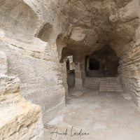 Abbaye troglodyte de Roman, Beaucaire