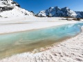 Lac Giaset en phase de dégel, Savoie