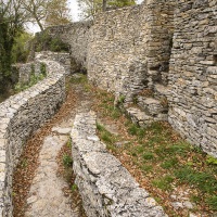 Cité médiévale de Crémieu: Vestiges du prieuré St Hippolyte XIII, XIV, XVIème siècle