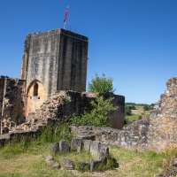 Carlux: ruines du château du XIIe siècle