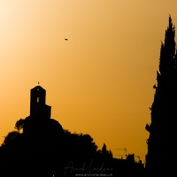 Coucher de soleil sur le village de Lourmarin, Vaucluse