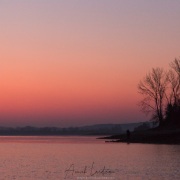 Le jour se lève sur le lac Kerkini