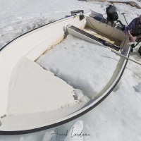 Bateau pris dans la glace