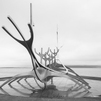 Reykjavik: Sólfar, une sculpture en acier représentant un drakkar viking