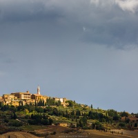 Village de Pienza entre soleil et pluie