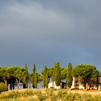 Val d'Orcia: un rayon de soleil au milieu des nuages