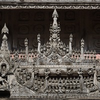 Monastère en teck de Shwenandaw: Mandalay