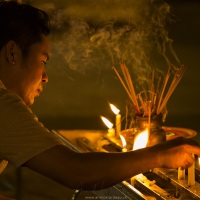 Yangon: Activité à l'intérieur de la pagode de Shwedagon, Yangon