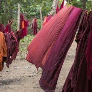 Monastère: Séchage des robes