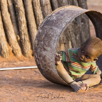 Scène de vie dans un village Himba