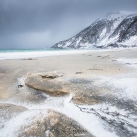 Plage sous la neige