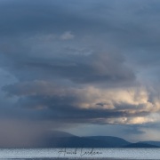 Un ciel chargé sur le lac de neuchâtel