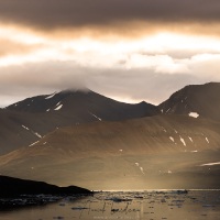 Lumières du matin en fond de fjord