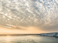 Soleil rasant. Pas de coucher de soleil en Août
