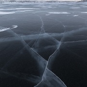 Lac gelé: glace vive