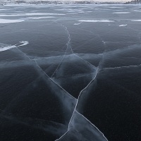 Lac gelé: glace vive