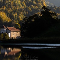 Maison au bord de l'eau