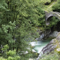 Pont de pierre, Tessin