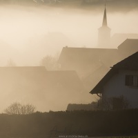 Paysage dan le brouillard, pied du Jura