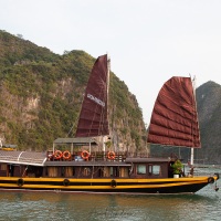 Baie de Ha Long: jonque traditionnelle